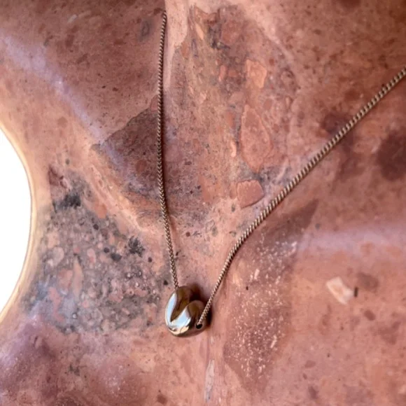 Xilo Heart Silver Necklace - Picture 4 of 11